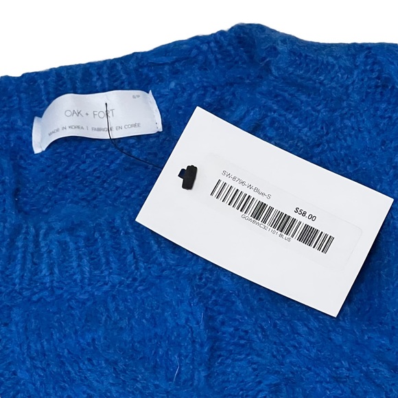 Oak + Fort boxy cropped cobalt blue cable knit sweater - Picture 3 of 7